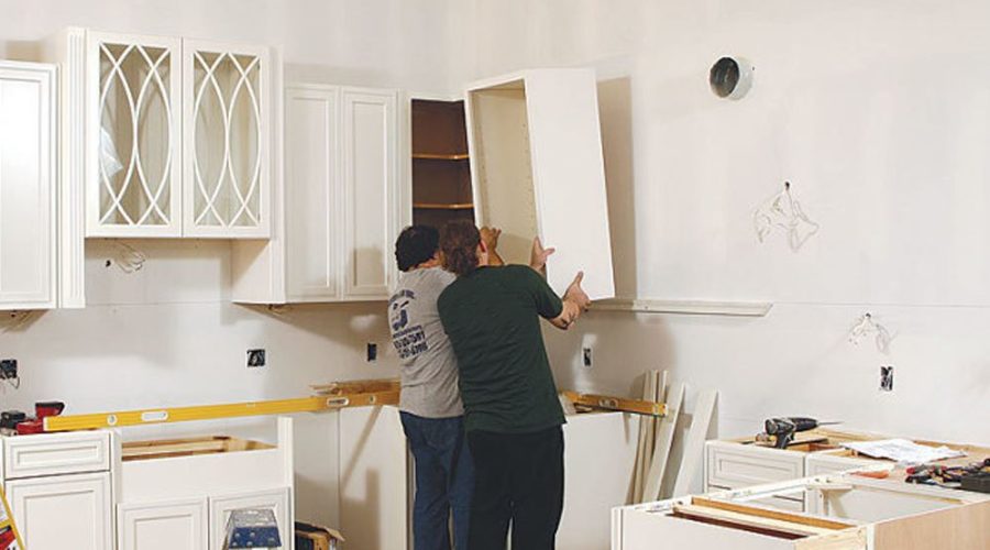 Best Practices for Working with Cabinet Contractors